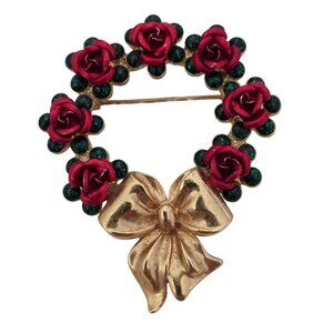 Avon Christmas Wreath Pin Brooch With Red Roses & Green Accents Gold Bow 1980s